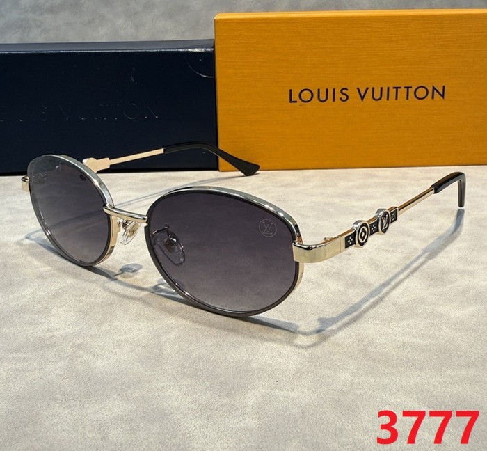 Blue light blocking sunglasses with the box and case ,G25-3773-3778