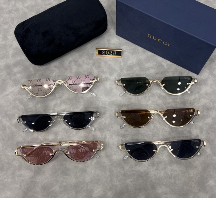 Blue light blocking sunglasses with the box and case ,G25-3795-3800