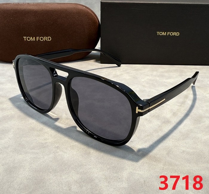 Blue light blocking sunglasses with the box and case ,G25-3718-3727