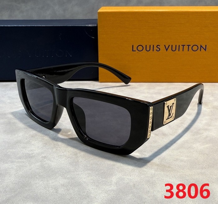 Blue light blocking sunglasses with the box and case ,G25-3806-3812