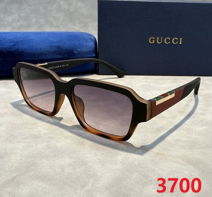 Blue light blocking sunglasses with the box and case ,G25-3696-3701