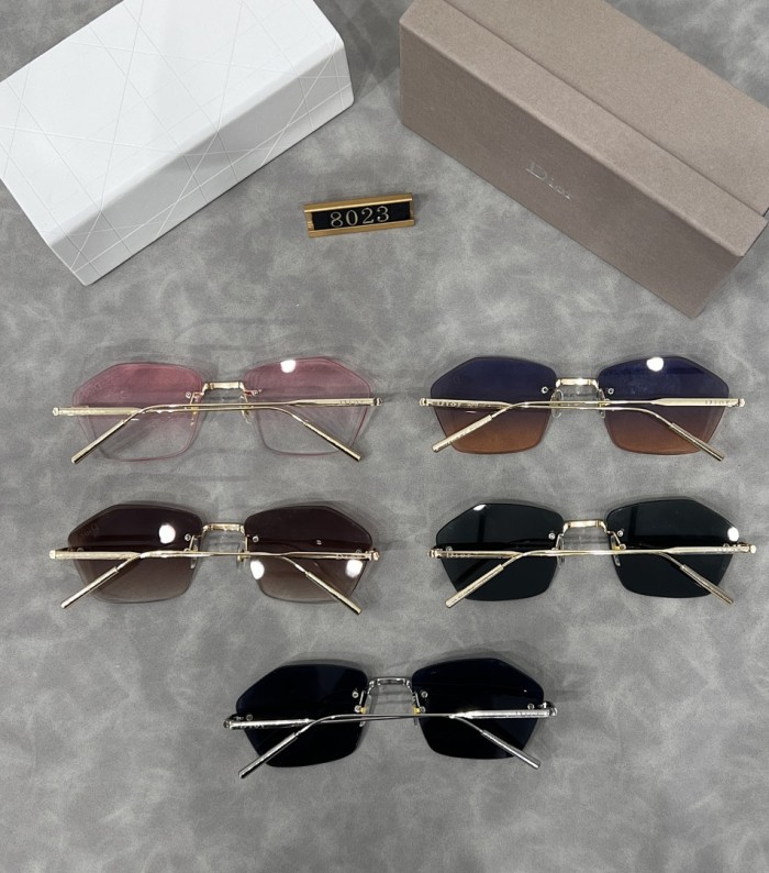 Blue light blocking sunglasses with the box and case ,G25-3801-3805