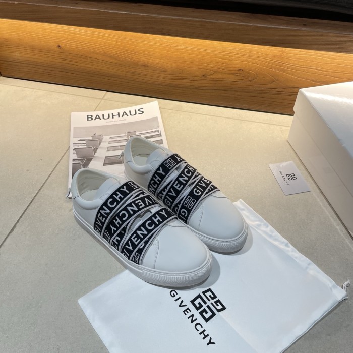 Women's men flat sneaker shoes,  size 35-46, SS70-2679-2681