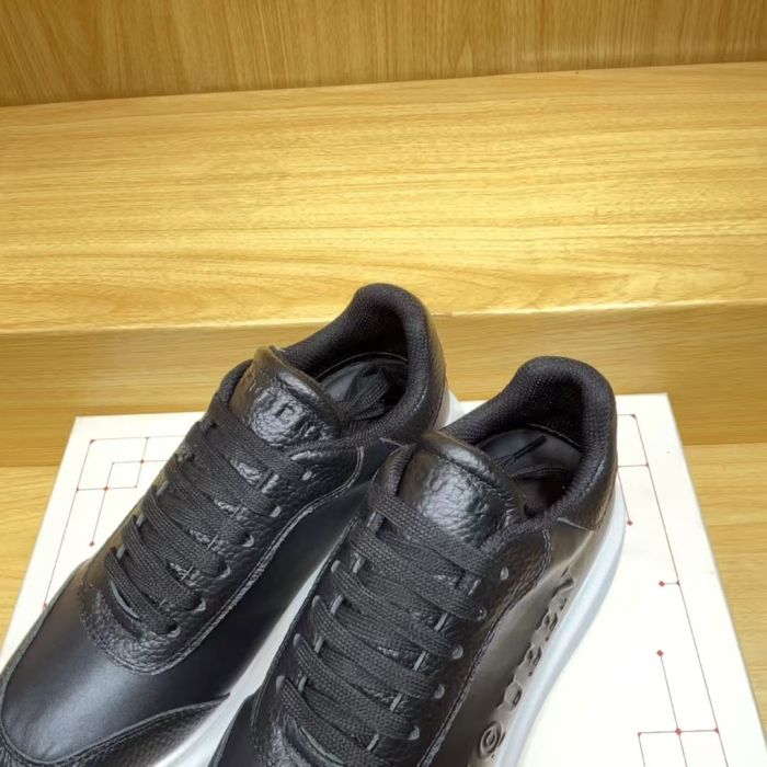 Women's men flat sneaker shoes,  size 35-45, SS70-2690