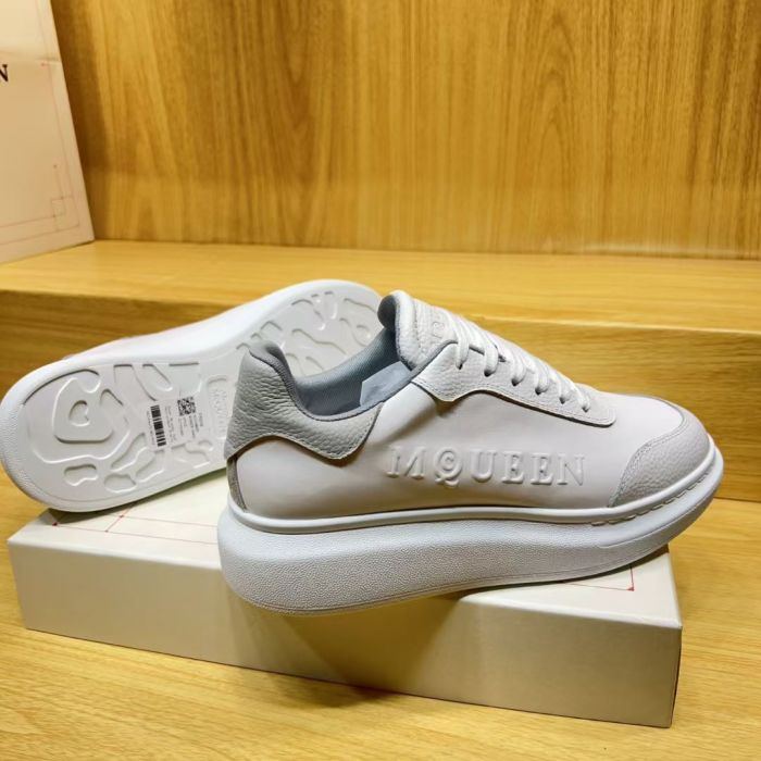 Women's men flat sneaker shoes,  size 35-45, SS70-2691