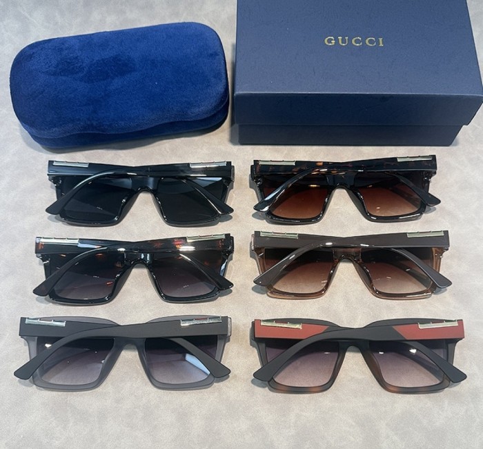 Blue light blocking sunglasses with the box and case ,G25-3702-3707