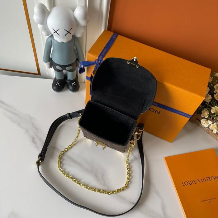 Split leather bag ,4A ,size 17.5*12.5*6cm,  B88-413