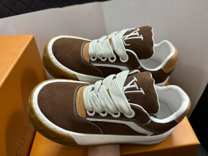 Women's men flat sneaker shoes,  size 35-45, SS80-647-650