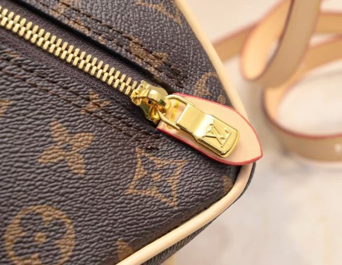 Split leather bag ,4A ,size 14*13*11cm,  B88-416