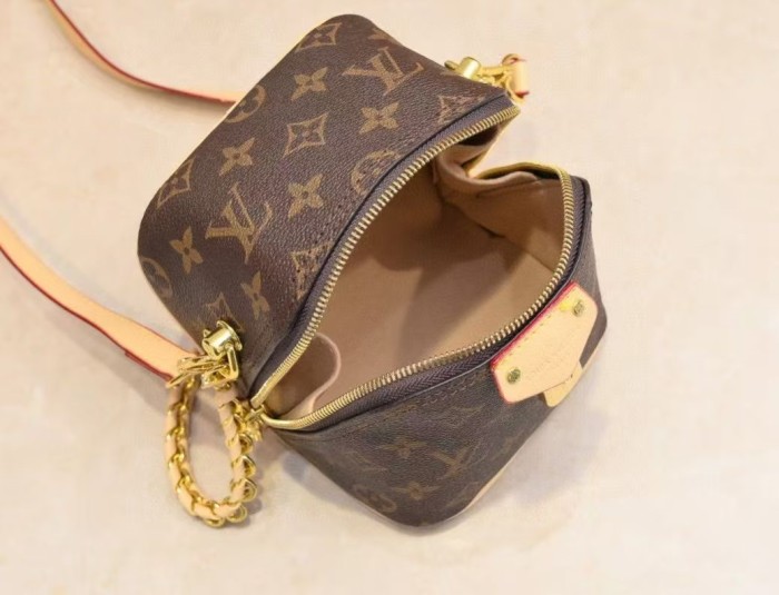 Split leather bag ,4A ,size 14*13*11cm,  B88-416