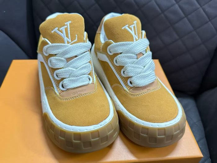 Women's men flat sneaker shoes,  size 35-45, SS80-647-650
