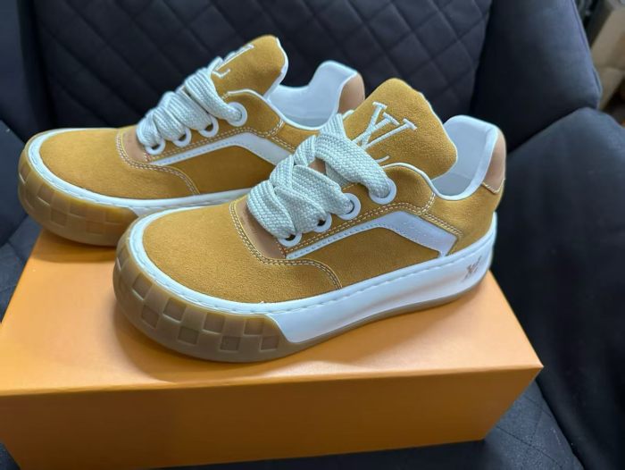 Women's men flat sneaker shoes,  size 35-45, SS80-647-650