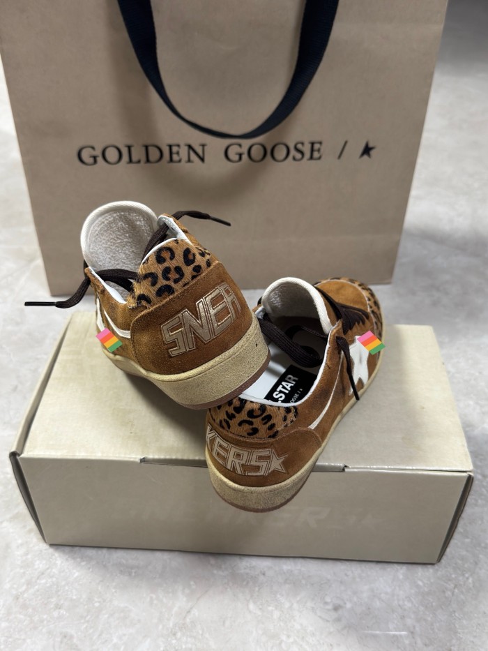 Women's men flat sneaker shoes,  size 34-46, SS110-694