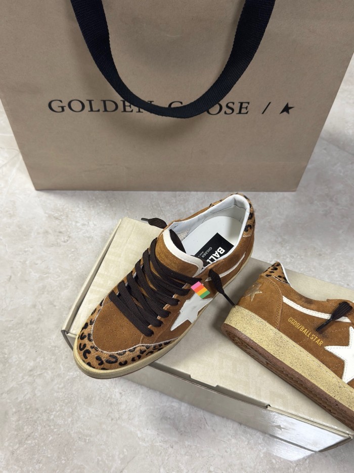 Women's men flat sneaker shoes,  size 34-46, SS110-694