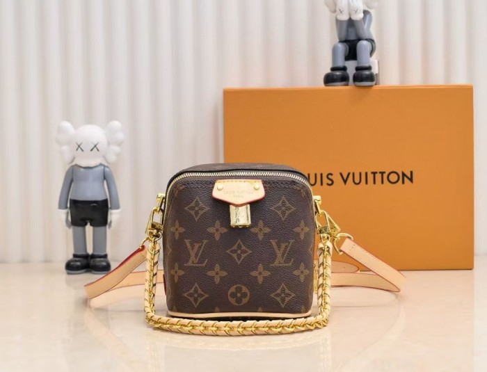 Split leather bag ,4A ,size 14*13*11cm,  B88-416