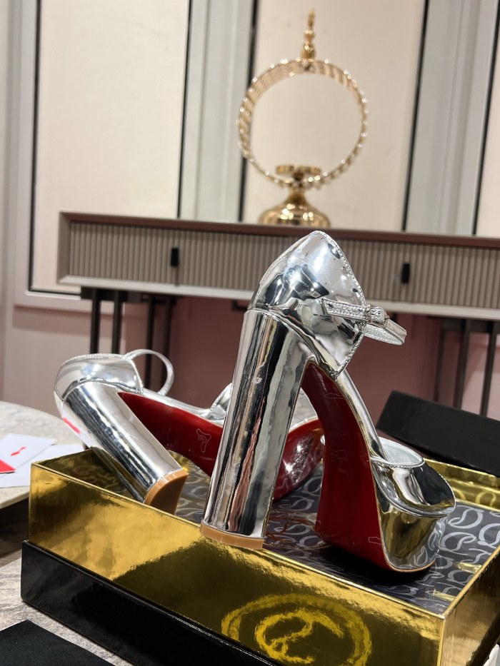 High quality women heel shoes,with box,size 35-42, SS120-372
