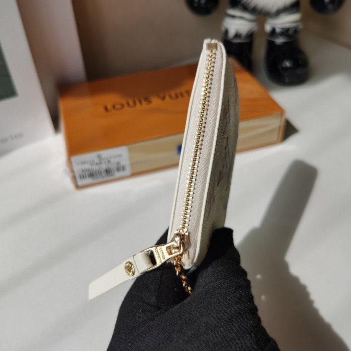 Leather Change and key bag,5A,with box,size 12x7cm,B28-318