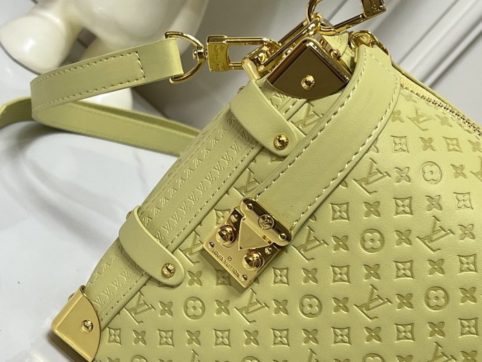 Split leather bag,4A,no box,size 21x14x6cm,B88-421