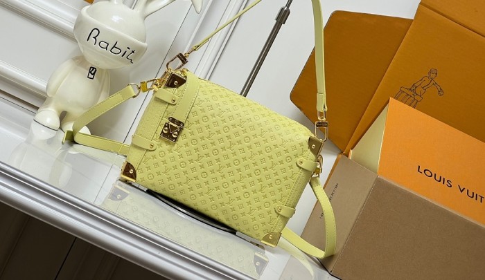 Split leather bag,4A,no box,size 21x14x6cm,B88-421