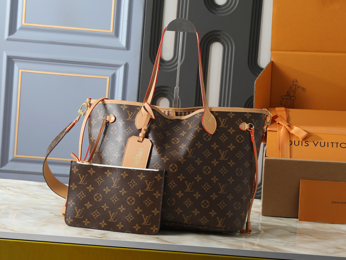 Split leather Neverfull Inside Out MM bag,4A,no box,size 32 x 28 x 14cm,B75-497
