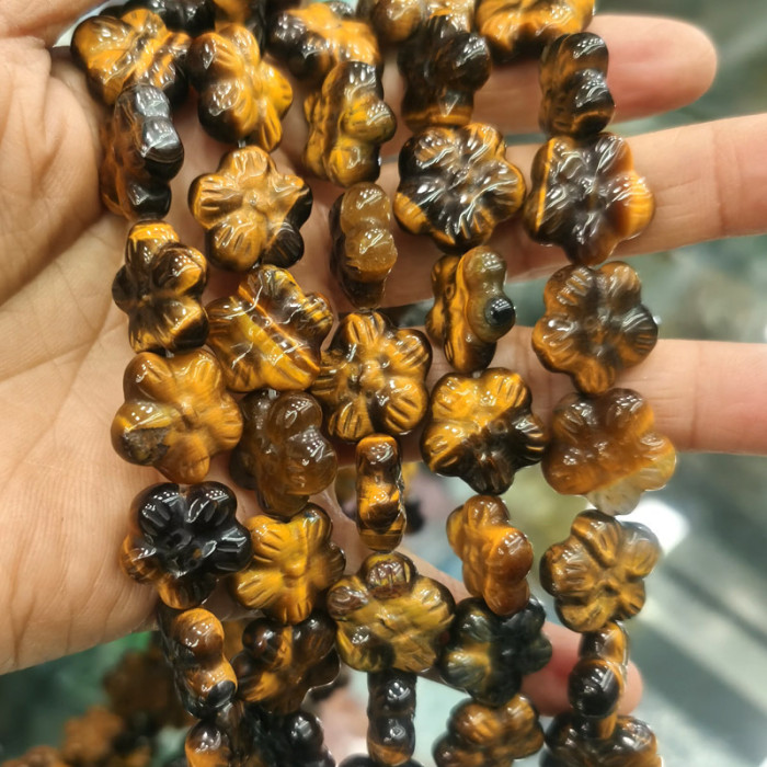 Natural Jade Petals Loose Beads DIY Jewelry Accessories Necklace Semi finished Beads Flower Pendant Beads Wholesale