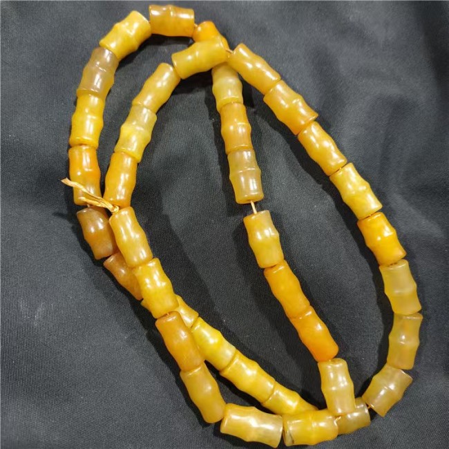 Direct sale of genuine Xiuyan jade craft bead necklaces, unique handcrafted jewelry, golden yellow