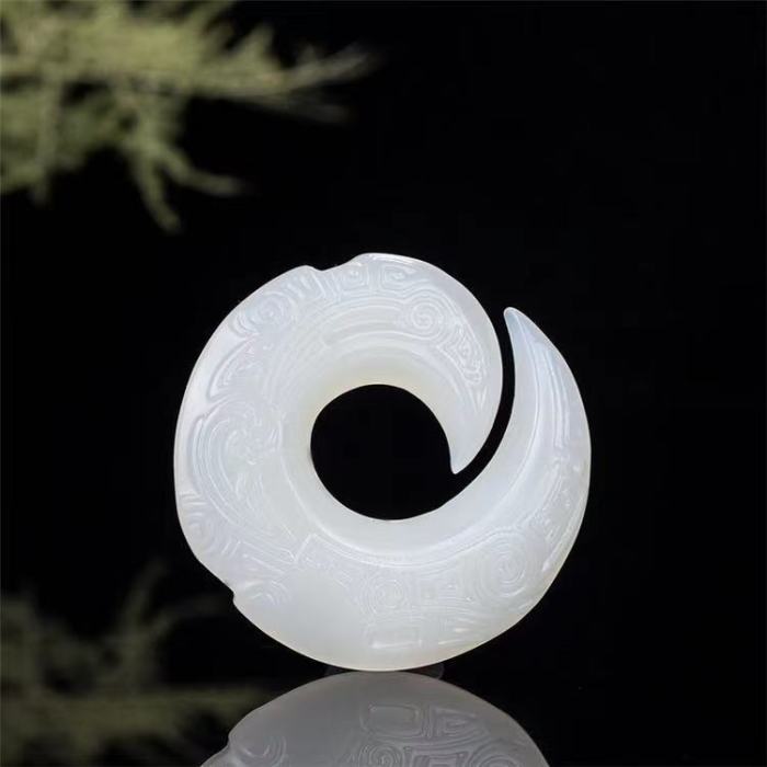 Wholesale jade rune pendants, Chinese-style fashionable carved natural double-sided necklaces