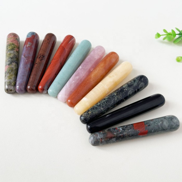 Hot-selling natural jade crystal Yoni women's healing massage sticks