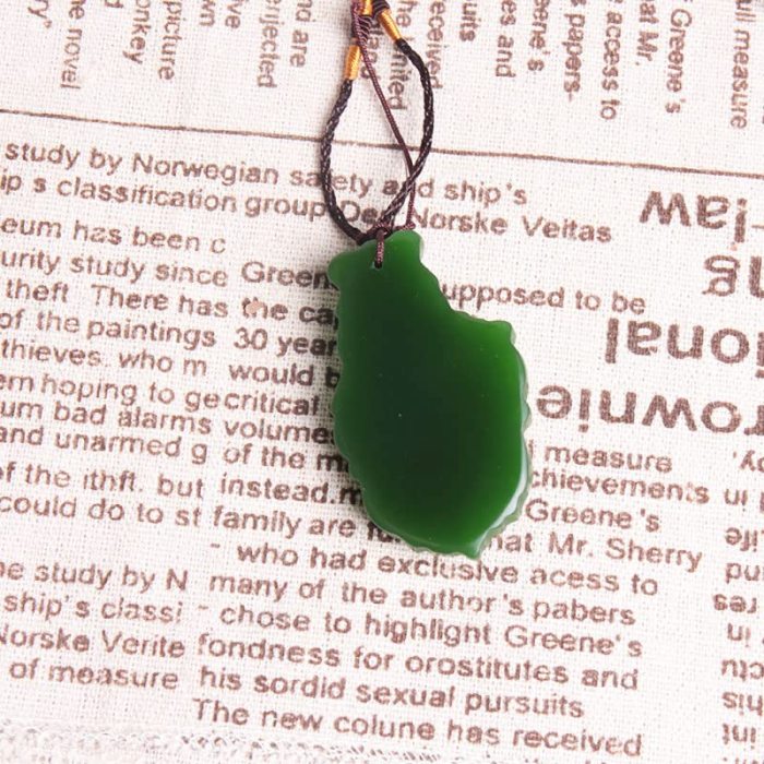 Opexicos 1Pcs Jadeite Goldfish Hand-Carved Jadeite Jade Pendant Necklace