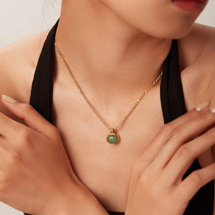 Fashionable jewelry, Figaro chain, green jade necklace, matte 14k gold-plated stainless steel necklace for women