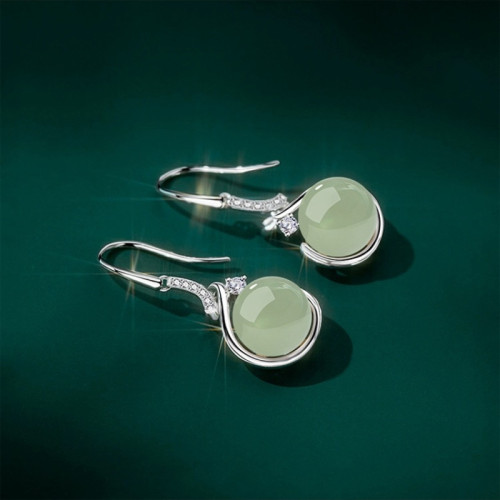 Retro, simple and elegant earrings, water drop lamp, luxurious Chinese beaded hook earrings, women's party accessories