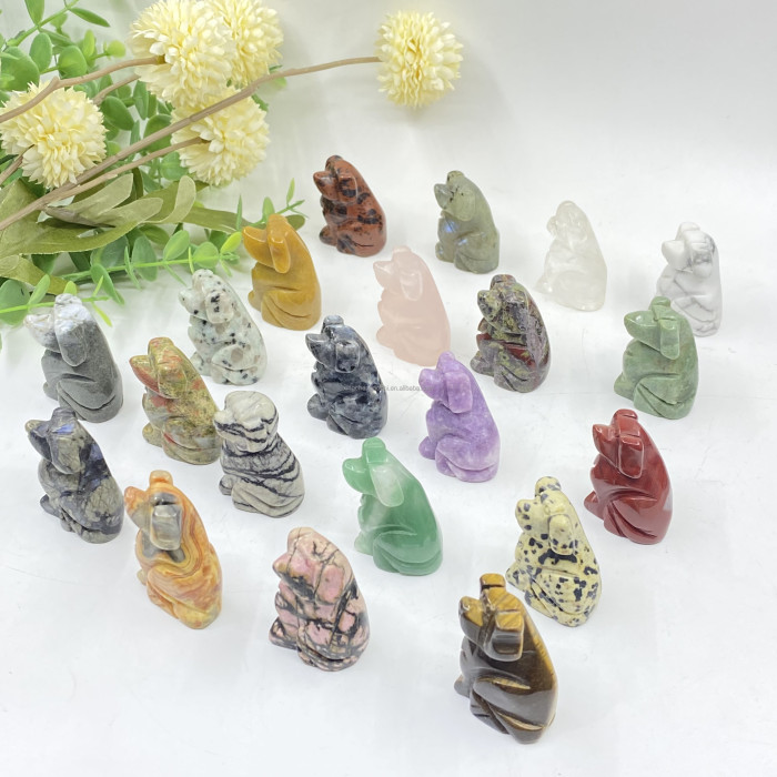 Wholesale 1.5-inch small animal style, hand-carved crystal handicrafts of various materials for dog gifts and crystal ornaments