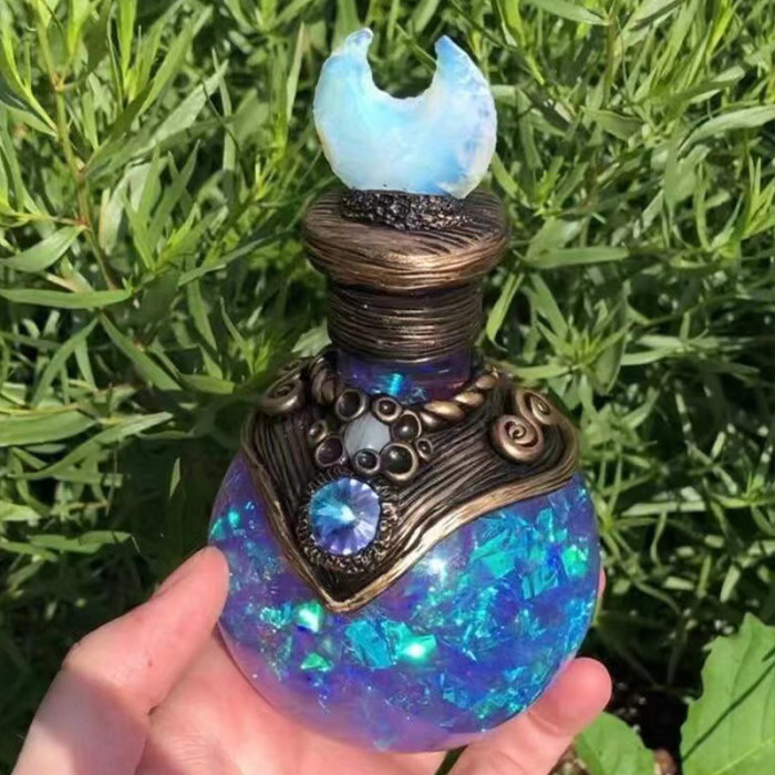 New creative angel halo resin handcrafted items and Moon Crystal Witch Magic bottle for spiritual healing