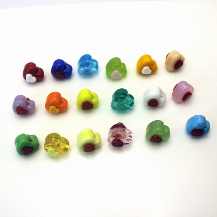 Best-selling, durable, simple and smooth glass mini Murano glass heart-shaped bead jewelry