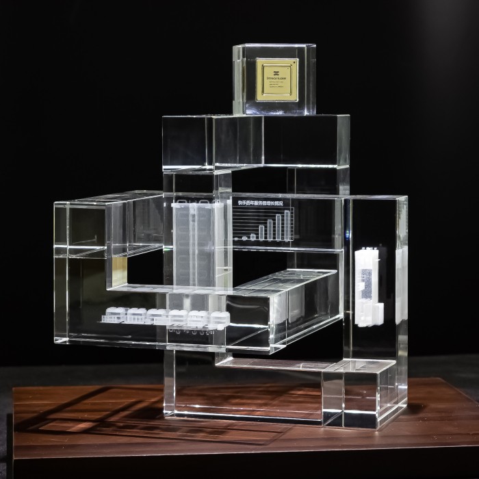 High-end custom crystal handicrafts, creative handicrafts, corporate culture, private custom irregular crystal products