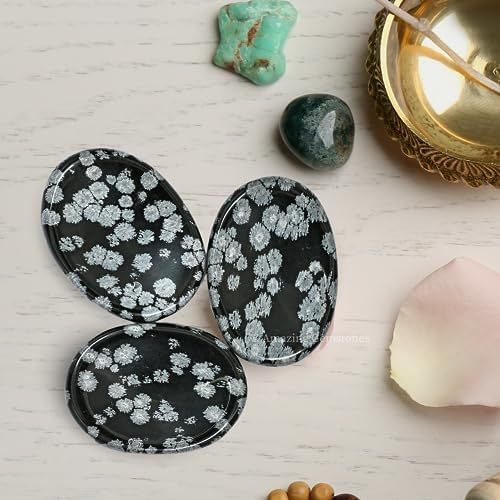 Green Jade Aventurine Worry Stone Crystals and Healing Stones - Worry Stones for Stress Relief Gifts - Piedra Crystal Fidget for Meditation - Unique Stocking Stuffers and Birthday Gifts for Women, Men