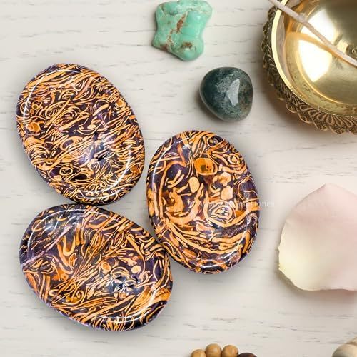 Green Jade Aventurine Worry Stone Crystals and Healing Stones - Worry Stones for Stress Relief Gifts - Piedra Crystal Fidget for Meditation - Unique Stocking Stuffers and Birthday Gifts for Women, Men