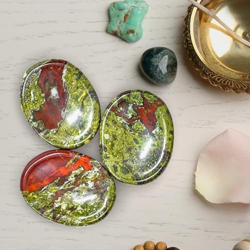 Green Jade Aventurine Worry Stone Crystals and Healing Stones - Worry Stones for Stress Relief Gifts - Piedra Crystal Fidget for Meditation - Unique Stocking Stuffers and Birthday Gifts for Women, Men