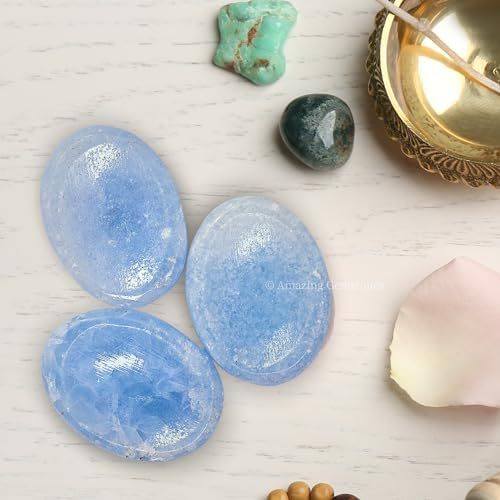 Green Jade Aventurine Worry Stone Crystals and Healing Stones - Worry Stones for Stress Relief Gifts - Piedra Crystal Fidget for Meditation - Unique Stocking Stuffers and Birthday Gifts for Women, Men