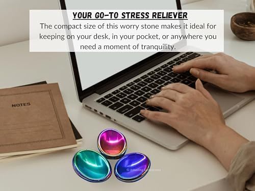 Green Jade Aventurine Worry Stone Crystals and Healing Stones - Worry Stones for Stress Relief Gifts - Piedra Crystal Fidget for Meditation - Unique Stocking Stuffers and Birthday Gifts for Women, Men
