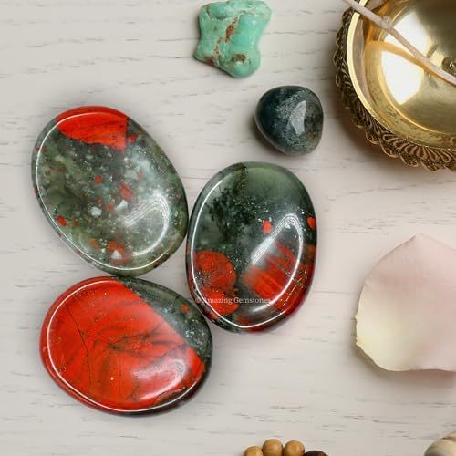Green Jade Aventurine Worry Stone Crystals and Healing Stones - Worry Stones for Stress Relief Gifts - Piedra Crystal Fidget for Meditation - Unique Stocking Stuffers and Birthday Gifts for Women, Men