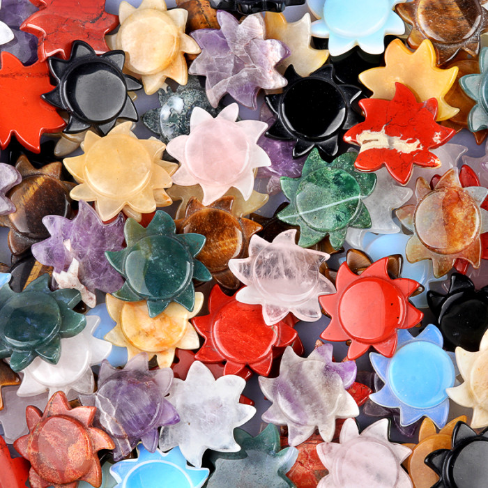 The manufacturer wholesales sun-shaped semi-precious stone, amethyst, agate, carved crystal home decorations and gifts, with durable carving techniques