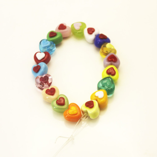 Best-selling, durable, simple and smooth glass mini Murano glass heart-shaped bead jewelry