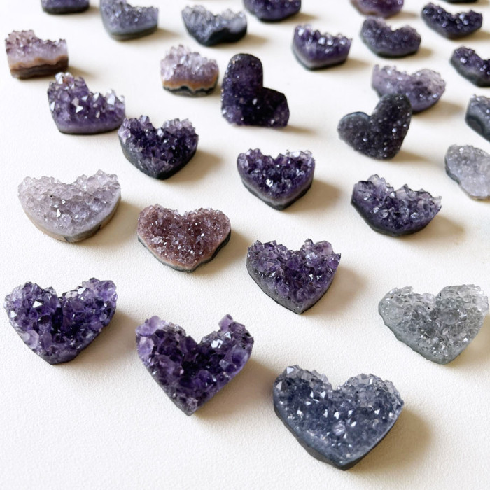 Wholesale hand-carved mini heart-shaped natural crystal amethyst clusters, essential gifts for loved ones and friends