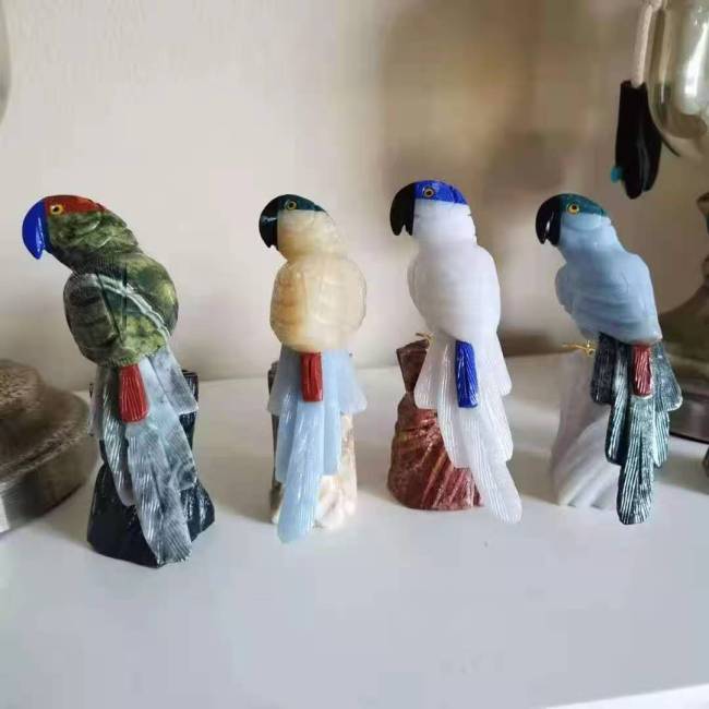Wholesale crystal carving handicrafts, crystal birds, parrots, healing crystal stone decorations