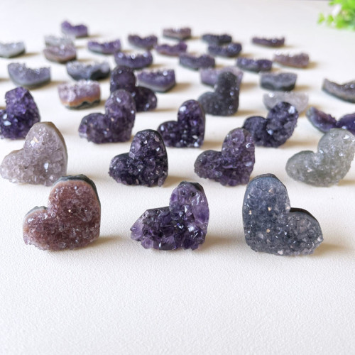 Wholesale hand-carved mini heart-shaped natural crystal amethyst clusters, essential gifts for loved ones and friends