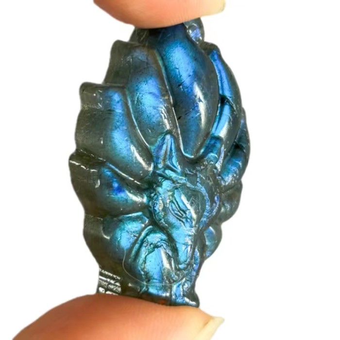 Wholesale natural Labrador stone-carved foxes/leopard print heads/Ganisa blue light high-quality energy crystal craft gifts