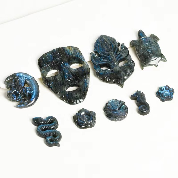 Wholesale natural Labrador stone-carved foxes/leopard print heads/Ganisa blue light high-quality energy crystal craft gifts