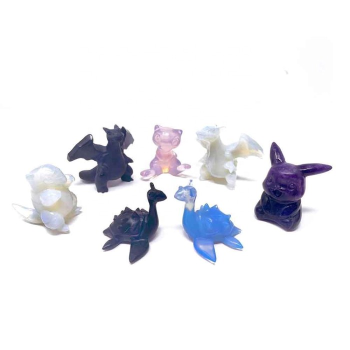 Crystal Pokemon series creative carved Mew handicrafts: Crystal Pikachu carved cartoon fluorite Pokemon