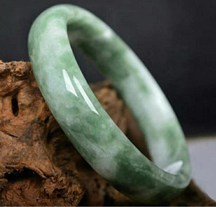 2.4in(60-61mm) natural Guizhou cui jade green bracelet Jade Stone Bangles for Women with box